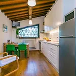 L'angolo Di Uzzano By Interhome Апартаменты *